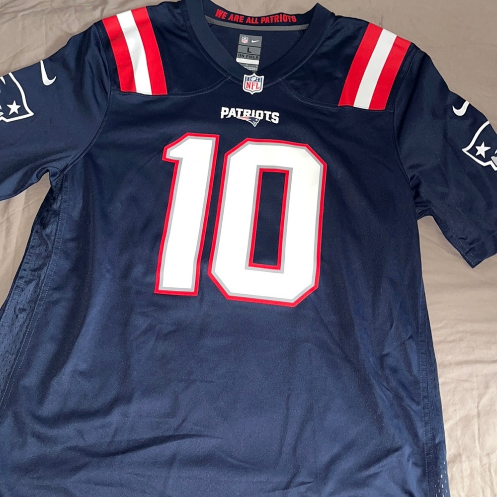 Nike New England Patriots Mac Jones Jersey